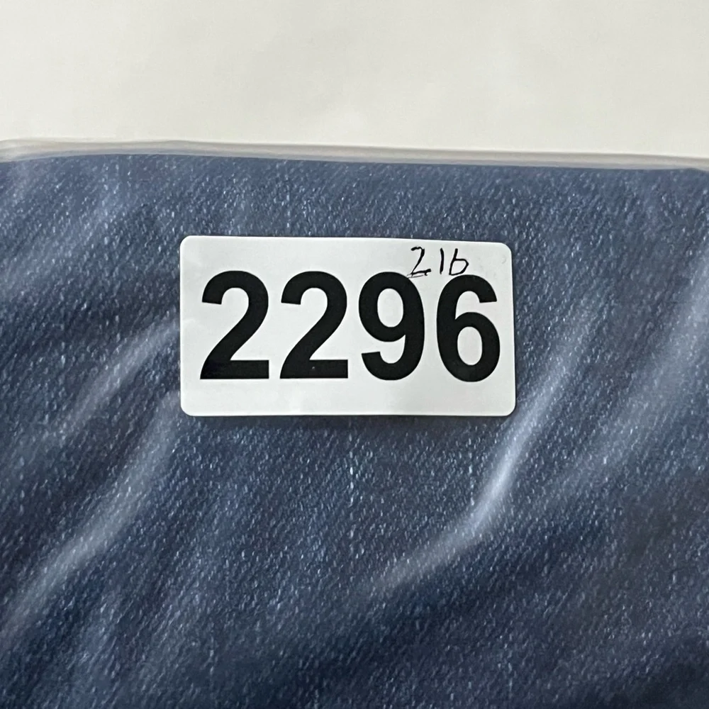 Levis levis 513
